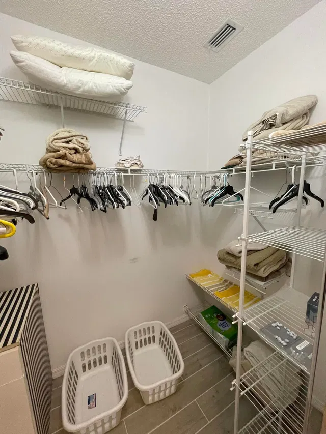 Unit 2 photo 15