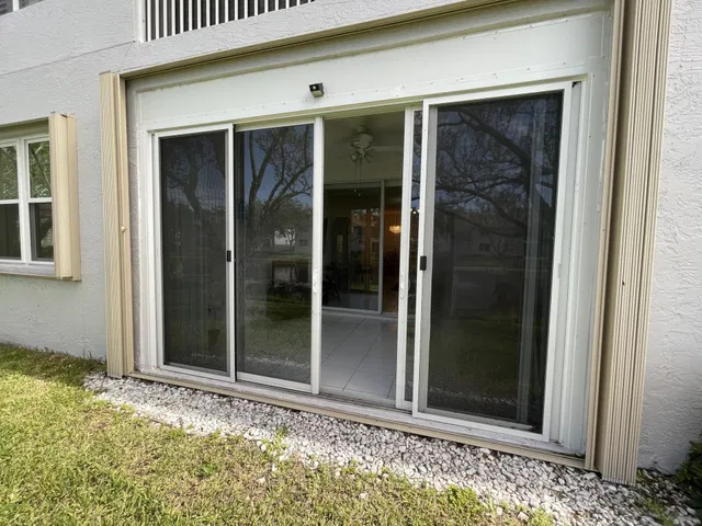 Unit 2 photo 27