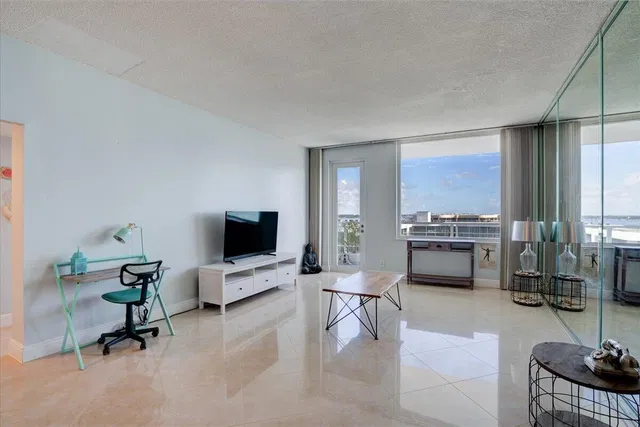 The Patrician of Palm Beach Unit 806 photo 9