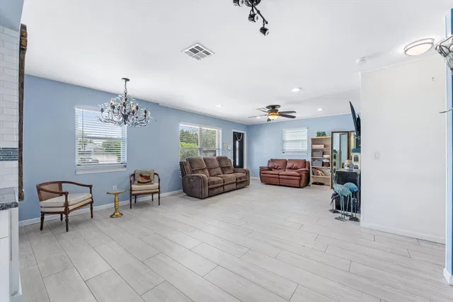 West Palm Beach Residence photo 5