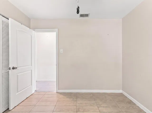 West Palm Beach Residence photo 21
