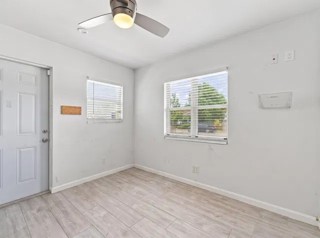 West Palm Beach Residence photo 22
