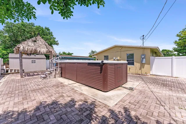 West Palm Beach Residence photo 30