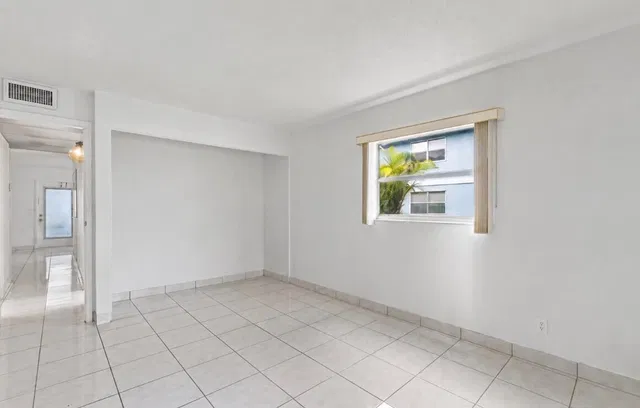  Residence photo 12