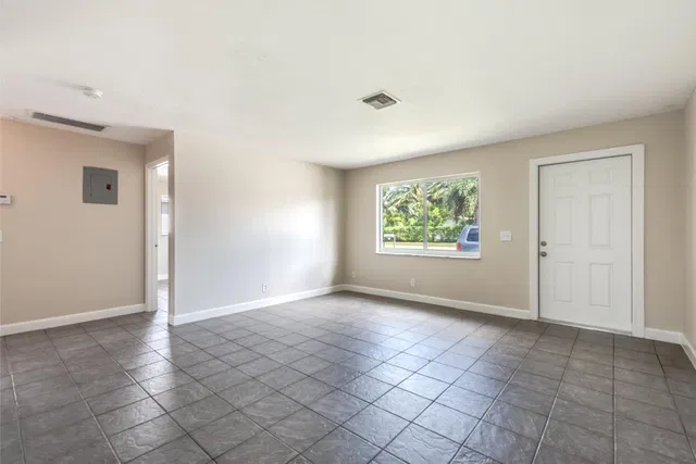 Residence photo 5
