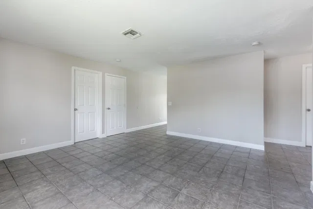 Residence photo 6