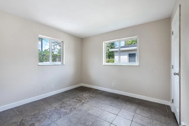Residence photo 15