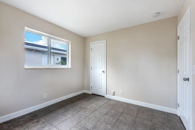 Residence photo 16