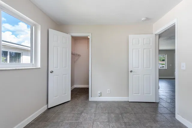 Residence photo 18