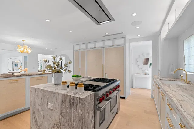 North End Palm Beach Residence photo 9