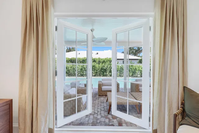 North End Palm Beach Residence photo 18