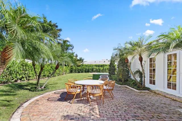North End Palm Beach Residence photo 44