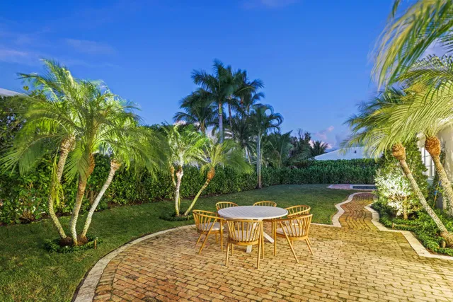 North End Palm Beach Residence photo 45