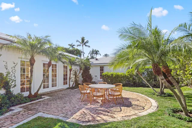 North End Palm Beach Residence photo 47