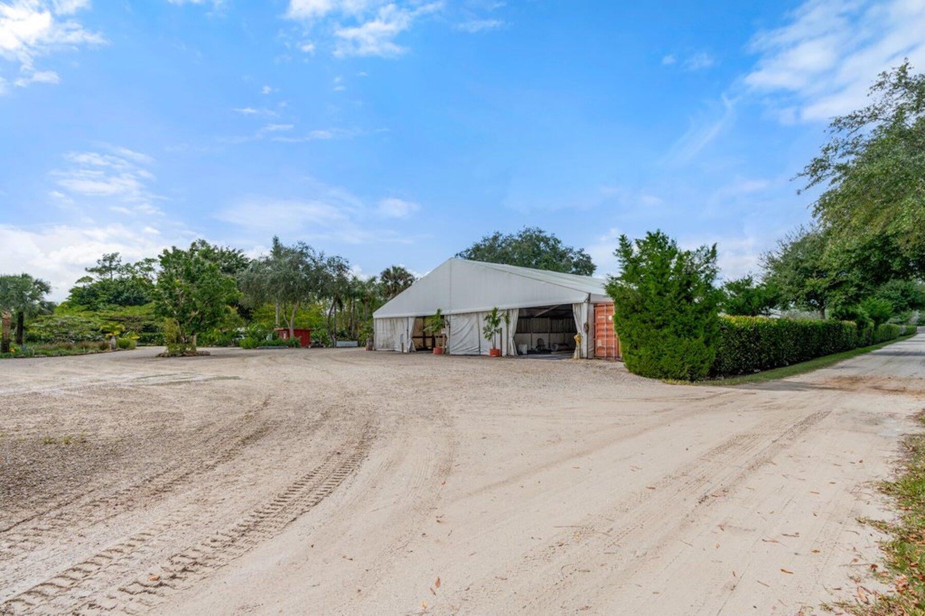 Residence photo 15