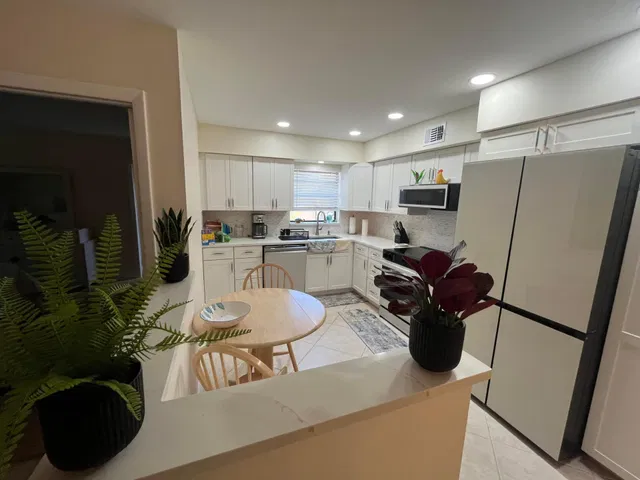 Residence photo 9