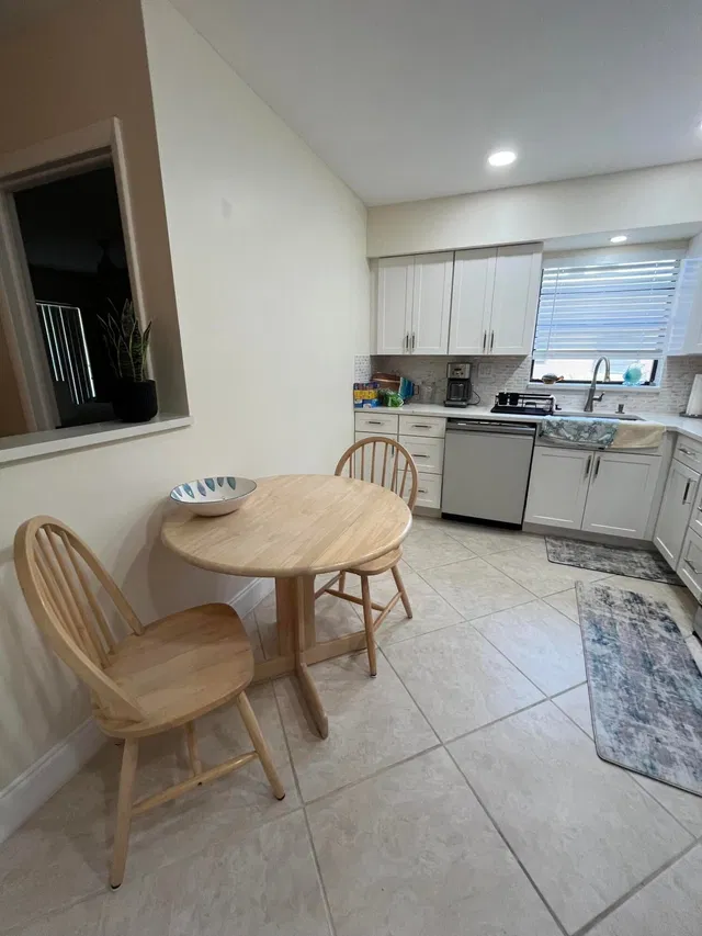 Residence photo 15