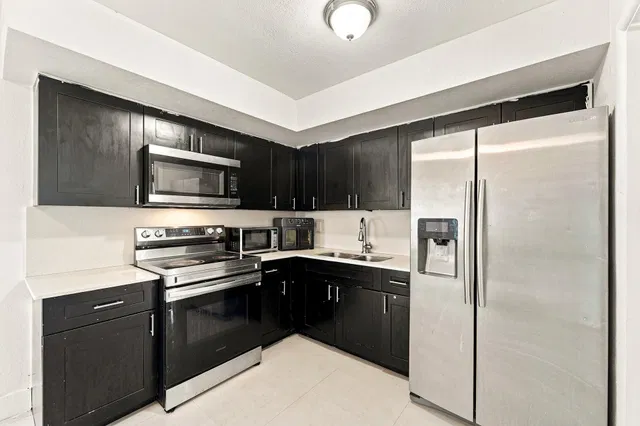 Residence photo 4