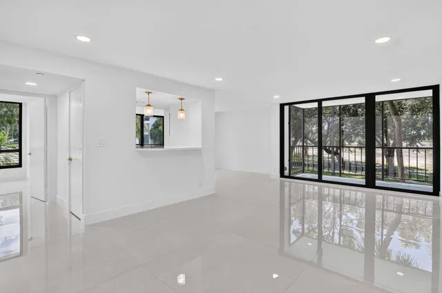 Boca West Country Club Unit 1021 photo 5
