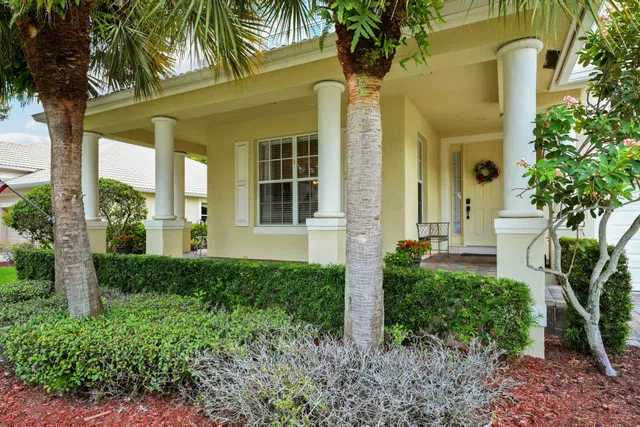 Residence photo 2