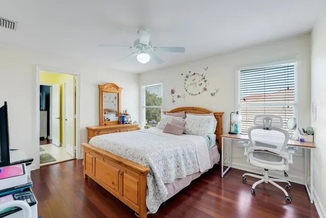 Residence photo 24