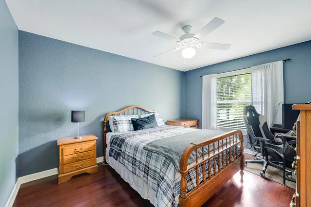 Residence photo 25