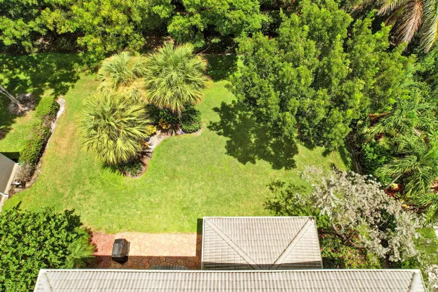 Residence photo 36