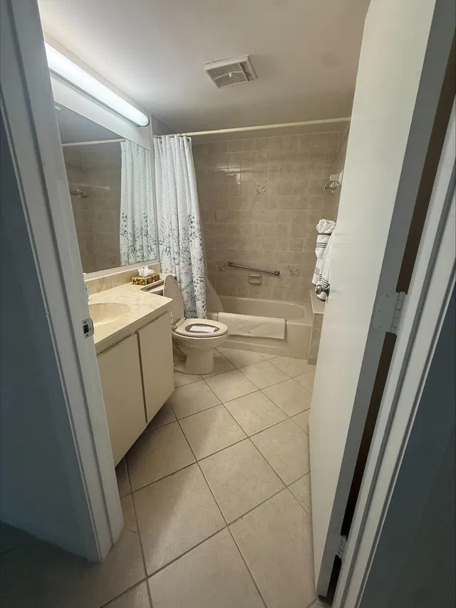 Unit F3 photo 12