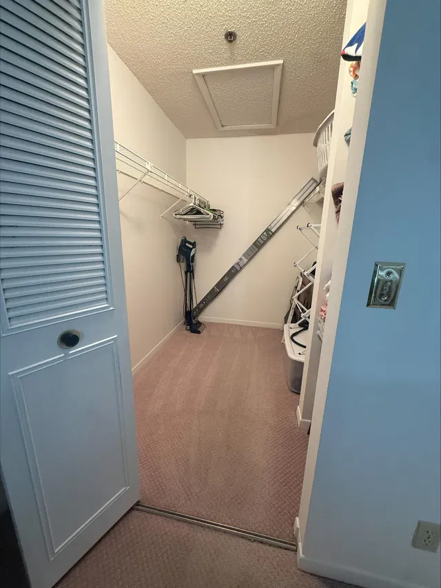 Unit F3 photo 13