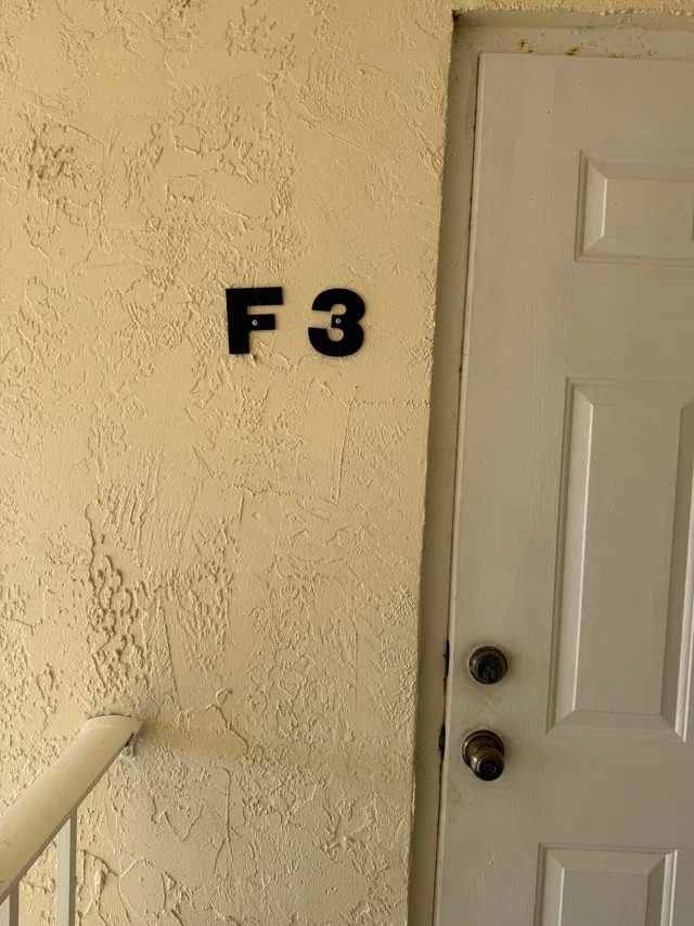 Unit F3 photo 15