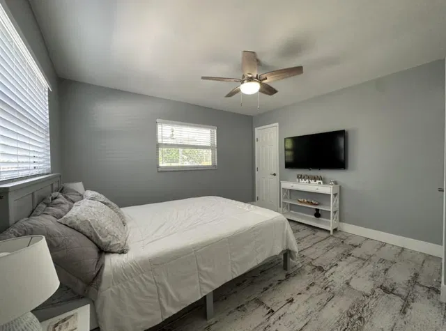 Residence photo 63
