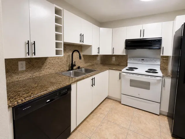  Residence photo 11