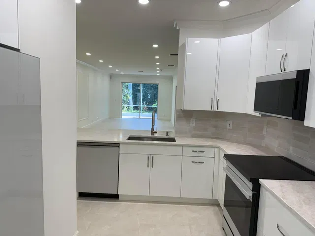 Residence photo 18