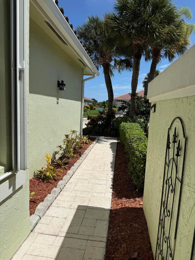 Residence photo 26
