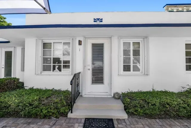 Singer Island Unit 1 photo 3