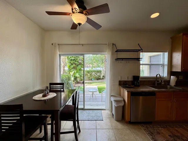 Residence photo 4