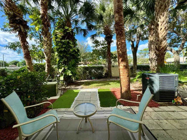 Residence photo 6