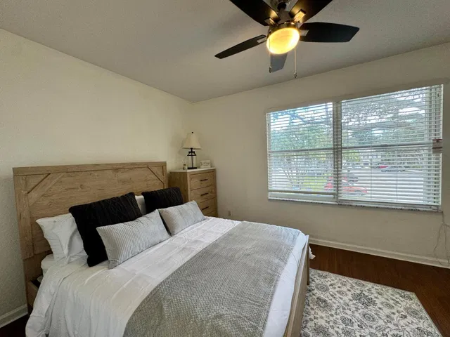 Residence photo 9