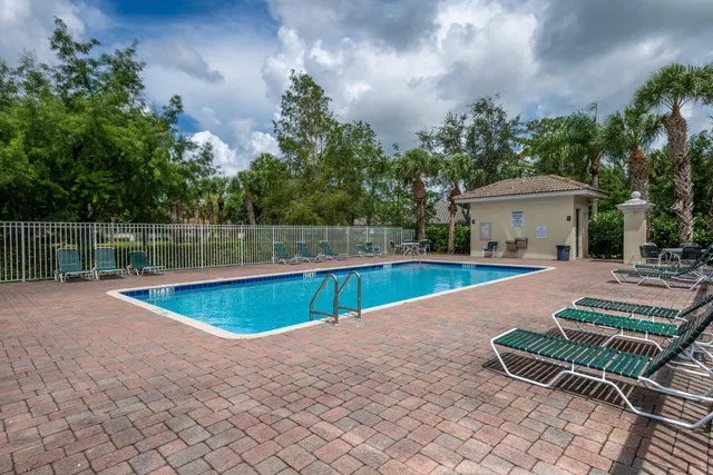 Residence photo 17