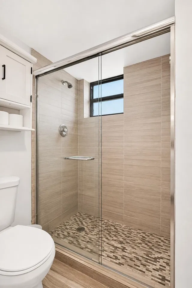  Unit 501 photo 15