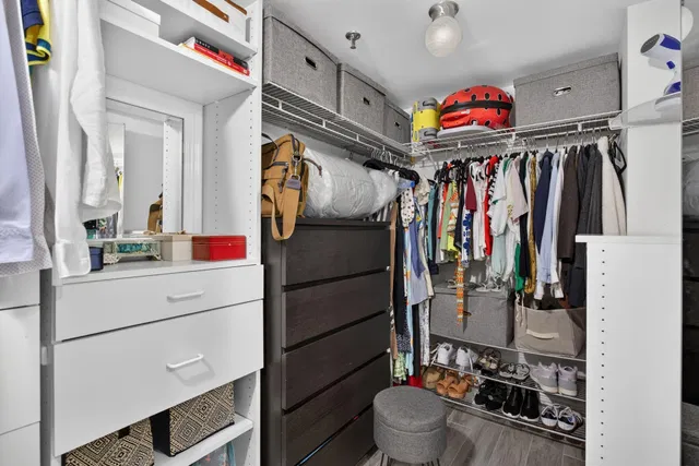  Unit 501 photo 16