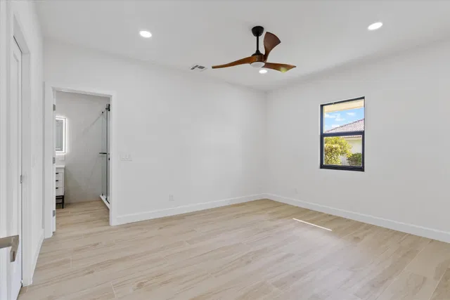 Residence photo 20