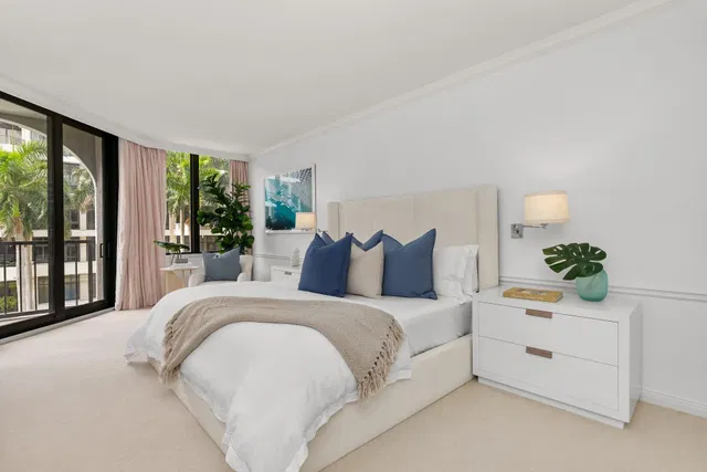 L'Ermitage Palm Beach Unit 301 photo 18