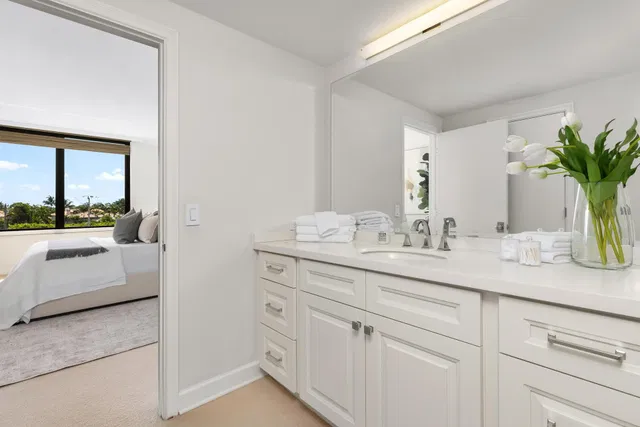 L'Ermitage Palm Beach Unit 301 photo 23