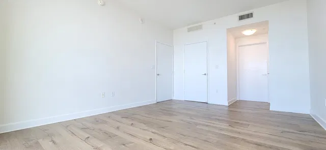 Cityplace South Tower Unit 1520 photo 10