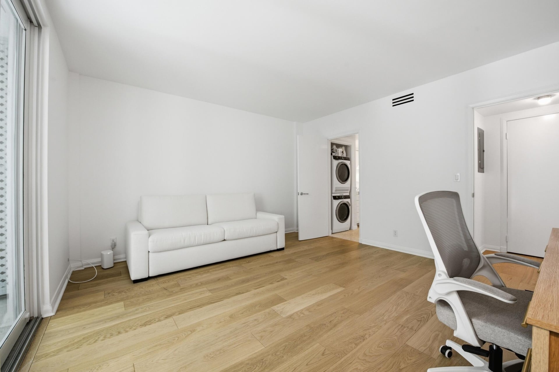 In-Town Palm Beach Unit 2b photo 20