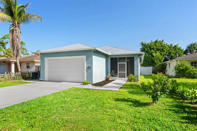 Residence photo 2