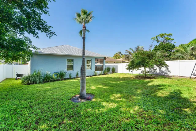 Residence photo 24