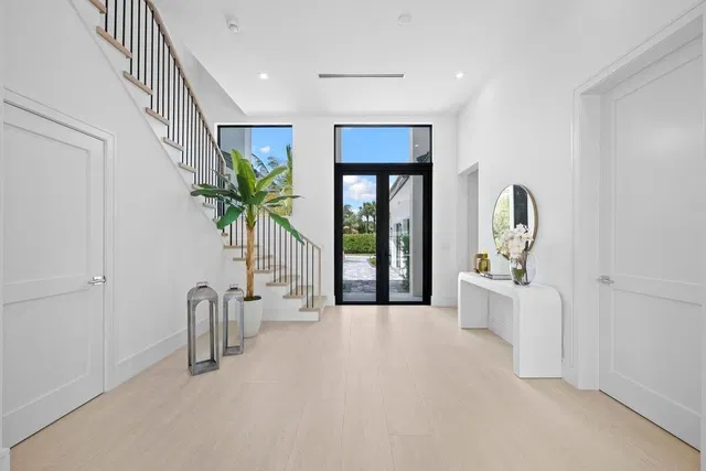 Residence photo 3