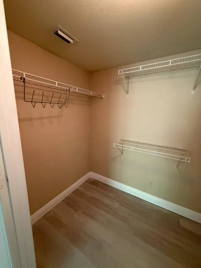 Unit 308 photo 9